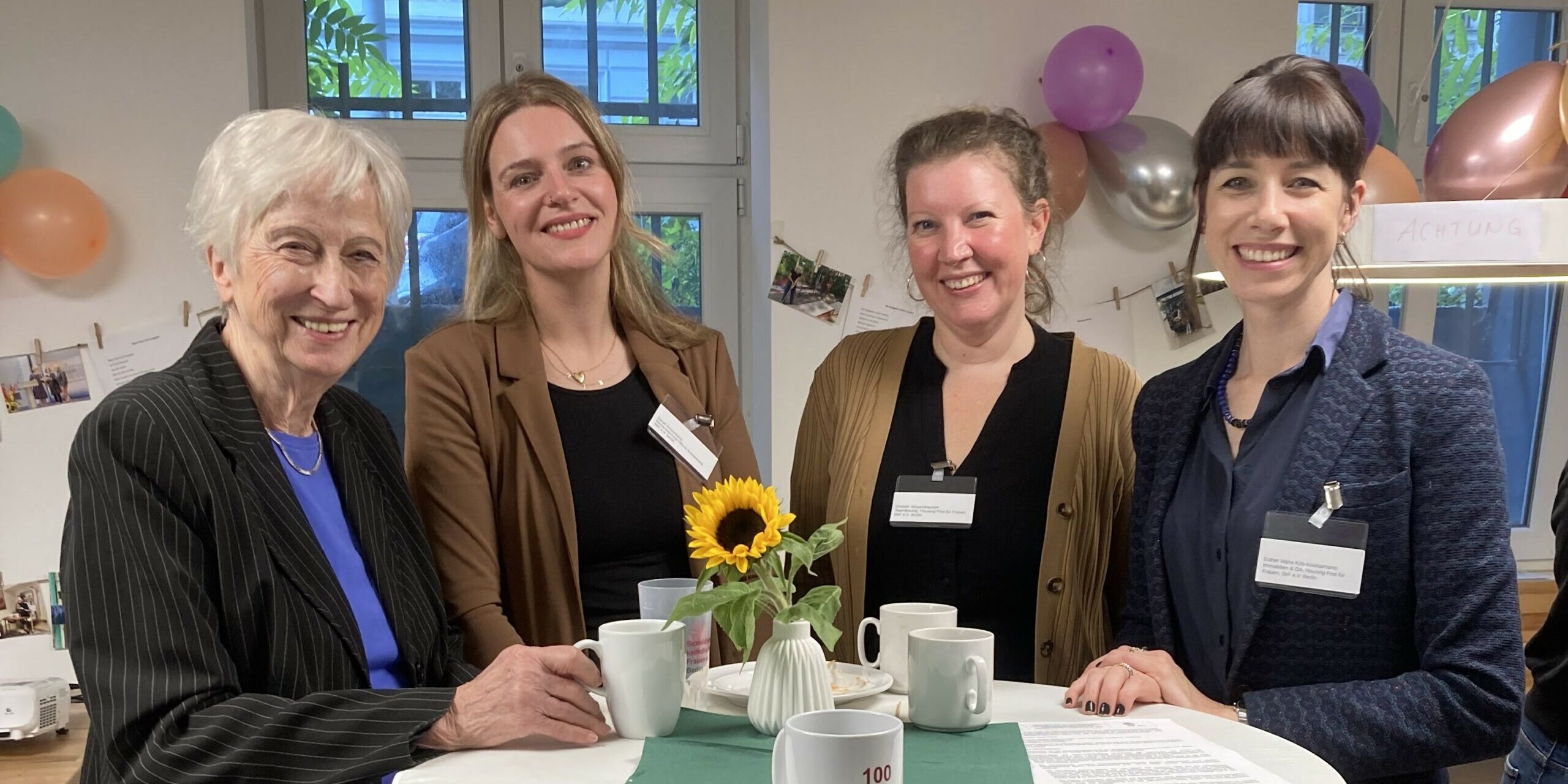 2025-10-14_HFF-7-Jahre_Brigitte-Triems_Sarah-Kesselberg_Christin-Weyershausen_Esther-Koeb-Koutsamanis_c_SkF-Berlin-2-scaled